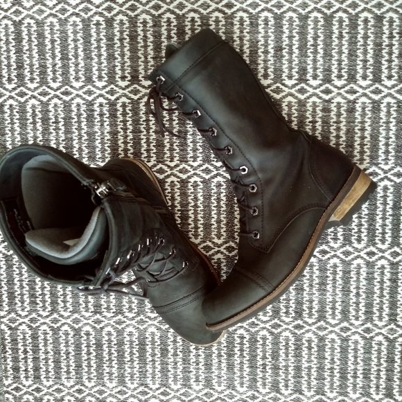 Kodiak leather boots - Picture 1 of 3